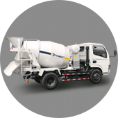 Camion malaxeur à béton