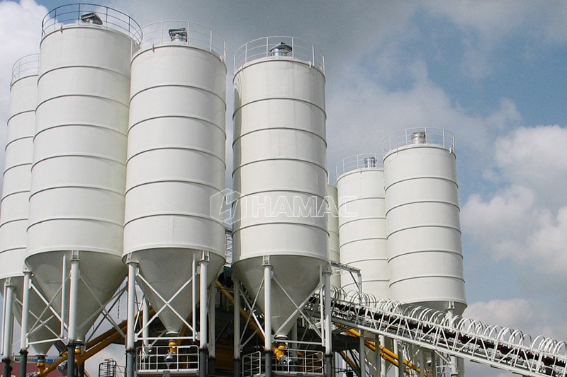 Silo à ciment de type soudé pour centrale à béton