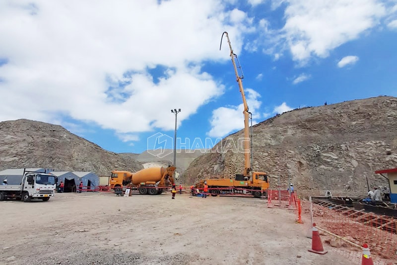 Pompe à flèche en béton de 30 m à Arequipa, Pérou